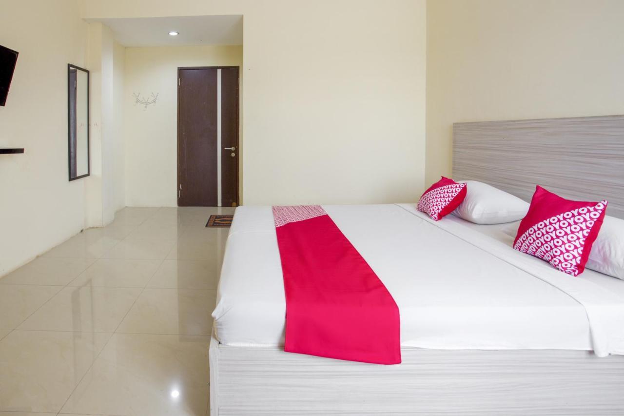 Oyo 3343 Sunrise Hotel Banjarbaru Екстер'єр фото